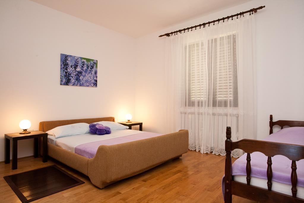Apartment Milka 크르크 외부 사진